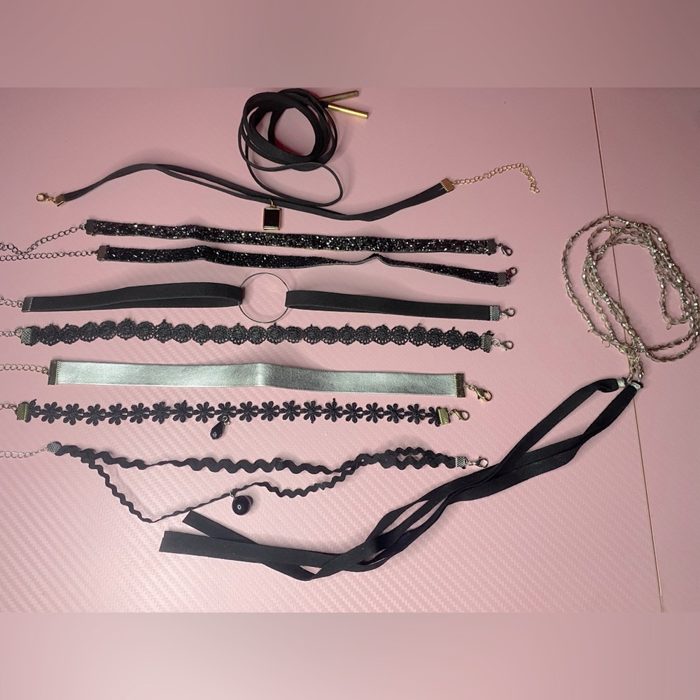9 choker necklaces